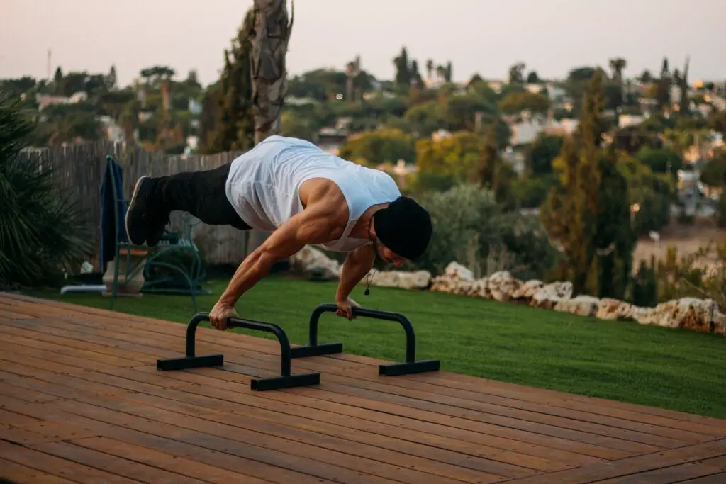 calsithenics planche - how strong can you get with calisthenics