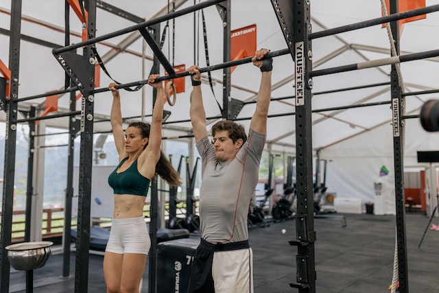 Do Pull-Ups Help Posture, Scoliosis & Rounded Shoulders
