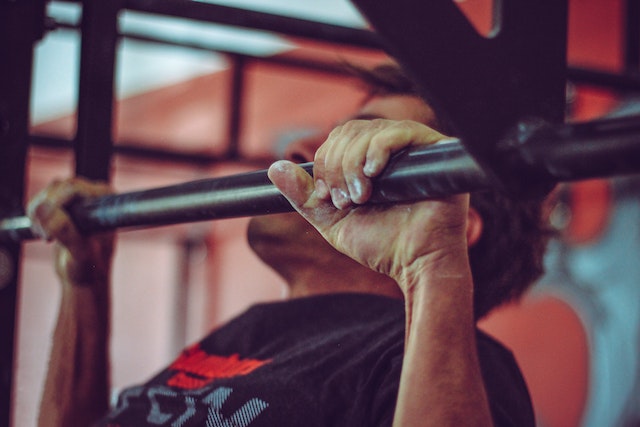 How to improve grip strength in calisthenics